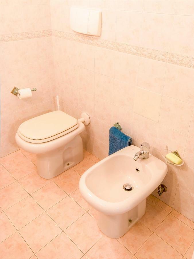 Calipso Appartement Santa Teresa Gallura Buitenkant foto